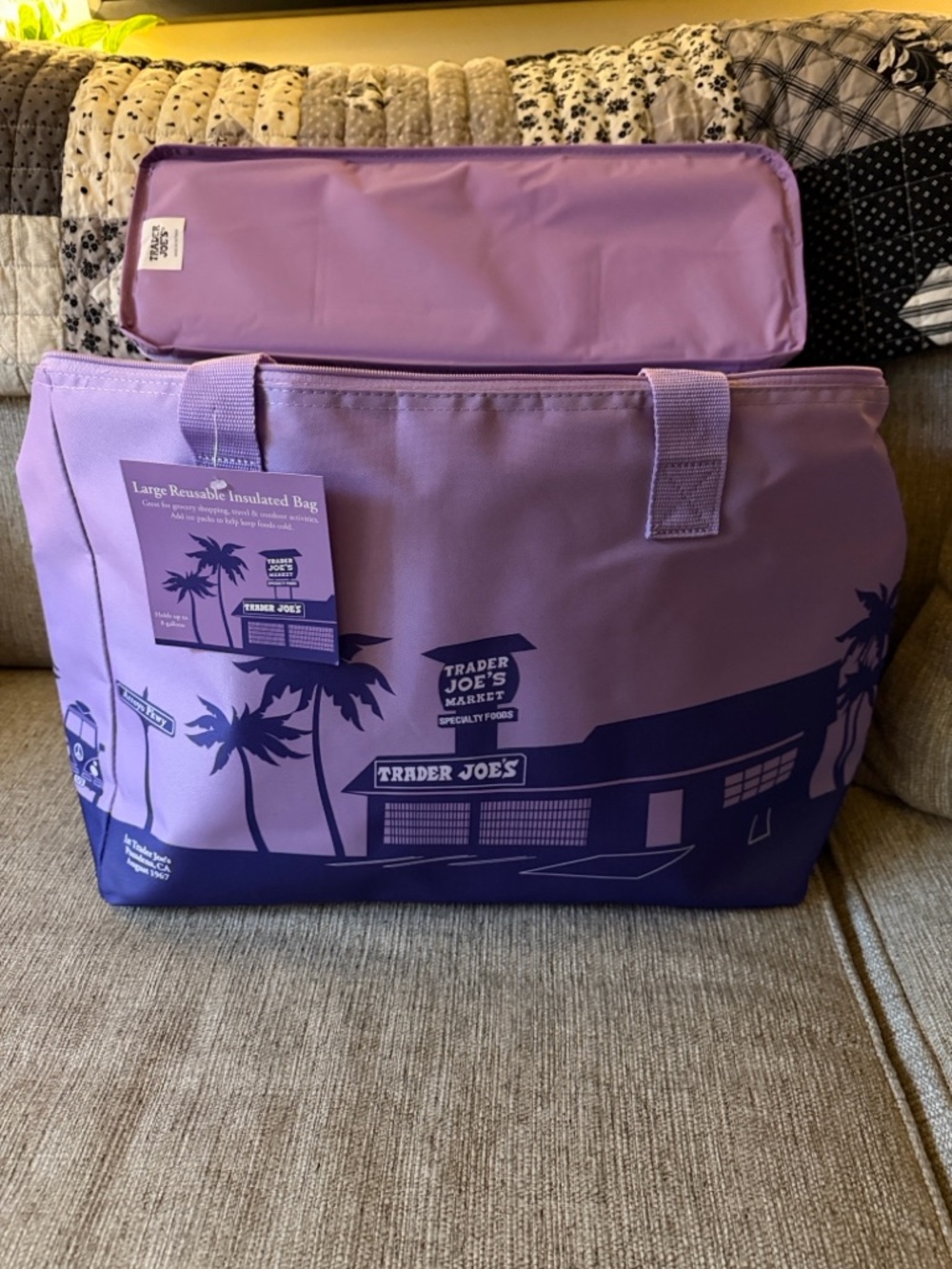 Trader Joe's Lavender and Deep Purple Tote Bag - Picture 10 of 10